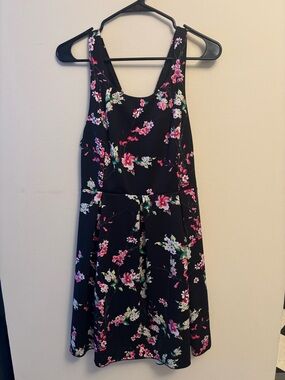 Express Black Floral Scoop-Neck Dress